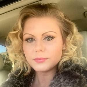 Meet your Posher, Tosha